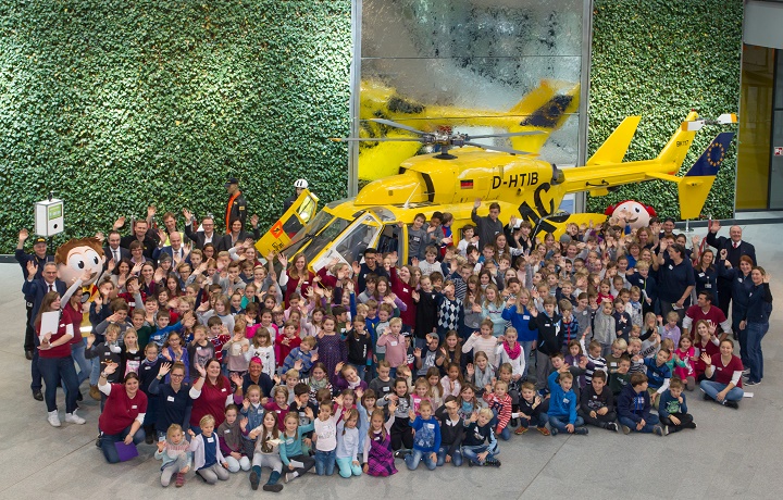 Kinderaktionstag Gruppenfoto klein